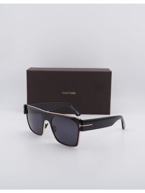 Tom Ford Edwin FT1073 01A Square Sunglasses - Black / Smoke
